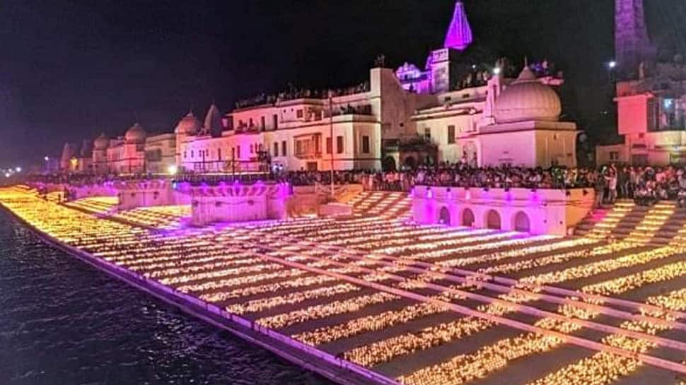 ‘Ram Ki Paidi’ Ghat dotted with colourful lights