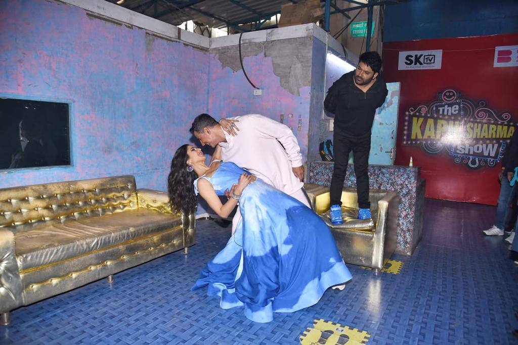 Katrina Kaif and Akshay Kumar visit The Kapil Sharma Show