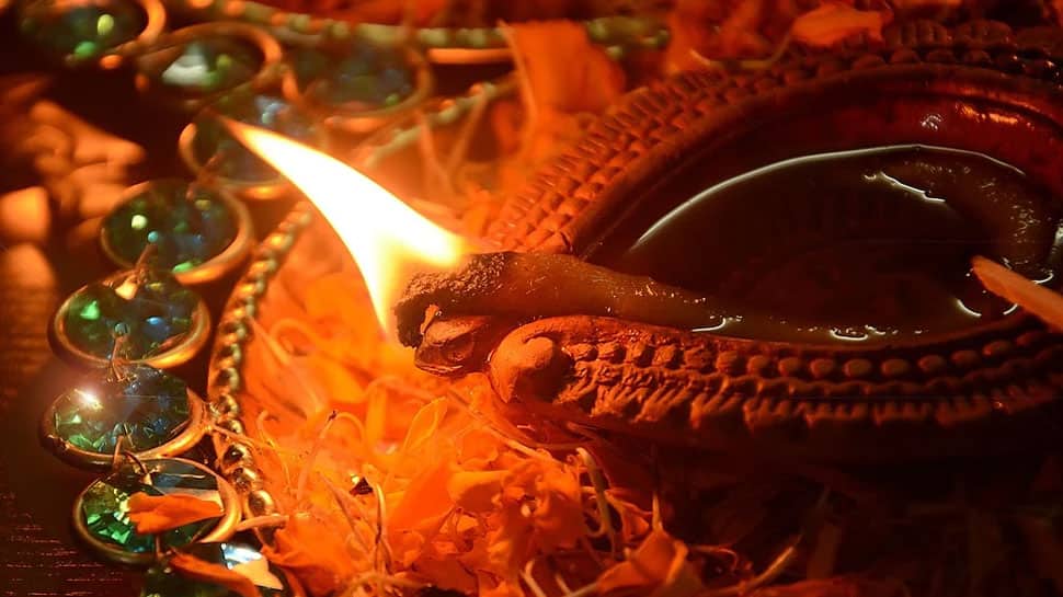 Naraka Chaturdashi 2021: Chhoti Diwali, Date, Abhyang Snan Muhurat and significance