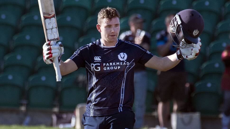 T20 World Cup 2021: &#039;Whole India is behind you&#039;, Scotland keeper Matthew Cross caught on stump mic cheering for Chris Greaves