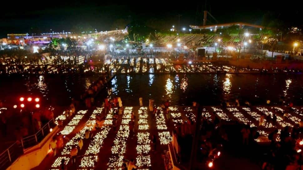 Colourful lights and laser show in Ayodhya 