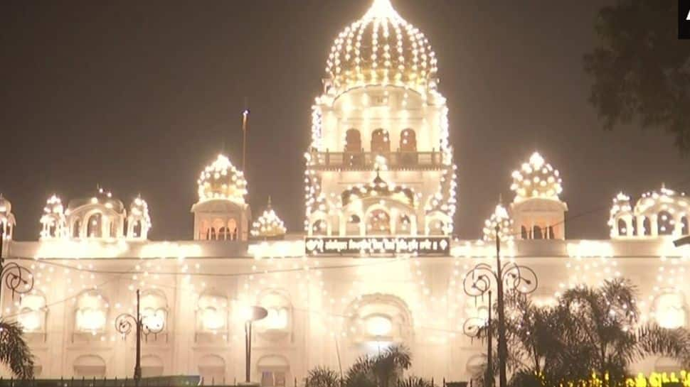 An illuminated Gurudwara Bangla Sahib in Delhi