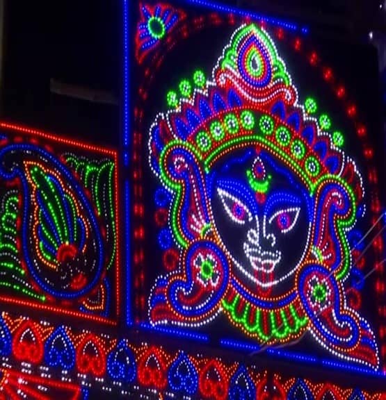 Take a look at Kolkata streets on the eve of Diwali