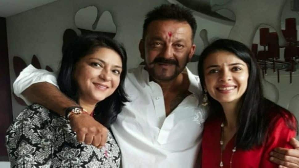 Sanjay Dutt celebrates Bhai Dooj with sisters Priya, Namrata 