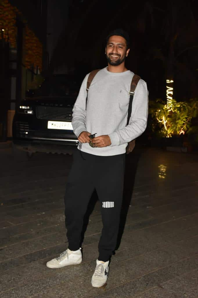 Vicky Kaushal looked uber cool in grey sweatshirt