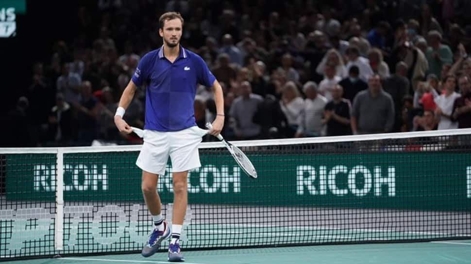 Paris Masters Final: Daniil Medvedev defeats Alexander Zverev to set up summit clash with Novak Djokovic