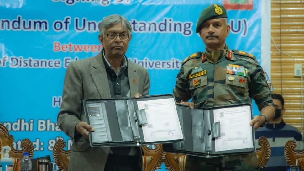 Army soldiers to get distance learning courses by University of Kashmir