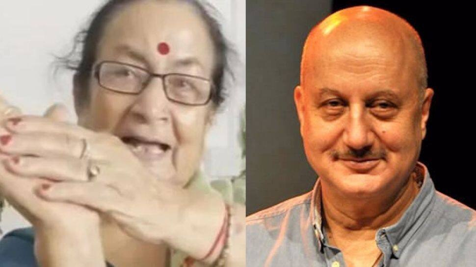 Did you know Anupam Kher’s mom Dulari calls him Ganju Patel? Watch hilarious video! 