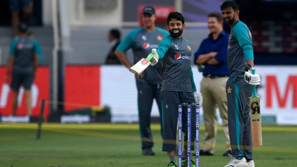 Pakistan vs Australia: Mohammad Rizwan, Shoaib Malik declared FIT to play T20 World Cup semi-final Pakistan vs Australia: Mohammad Rizwan, Shoaib Malik declared FIT to play T20 World Cup semi-final