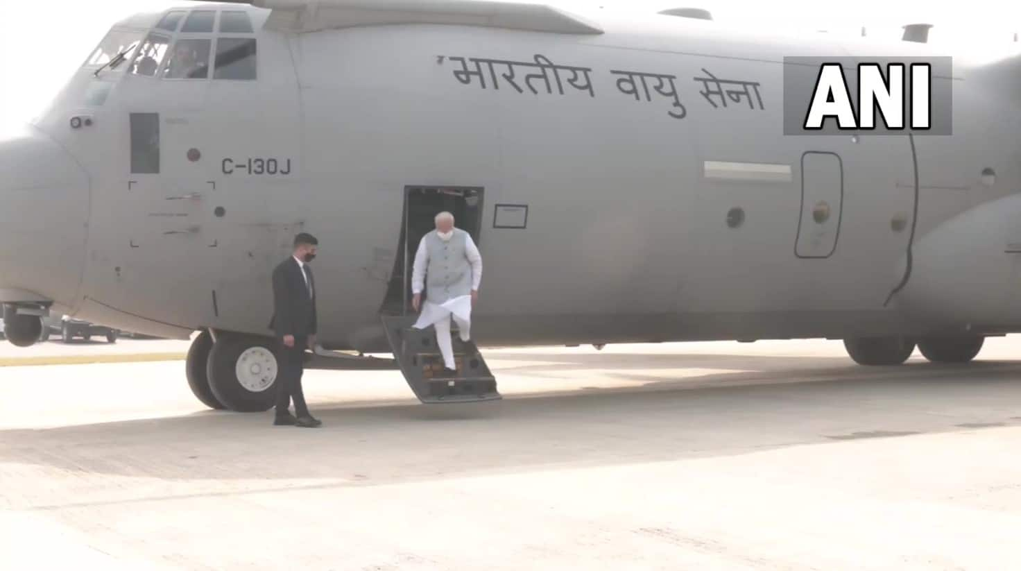 PM Narendra Modi on Purvanchal Expressway's airstrip 