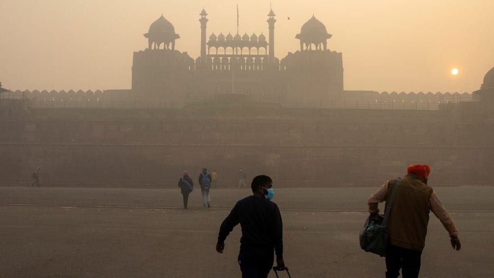 Schools, colleges shut in Delhi-NCR, construction work halted