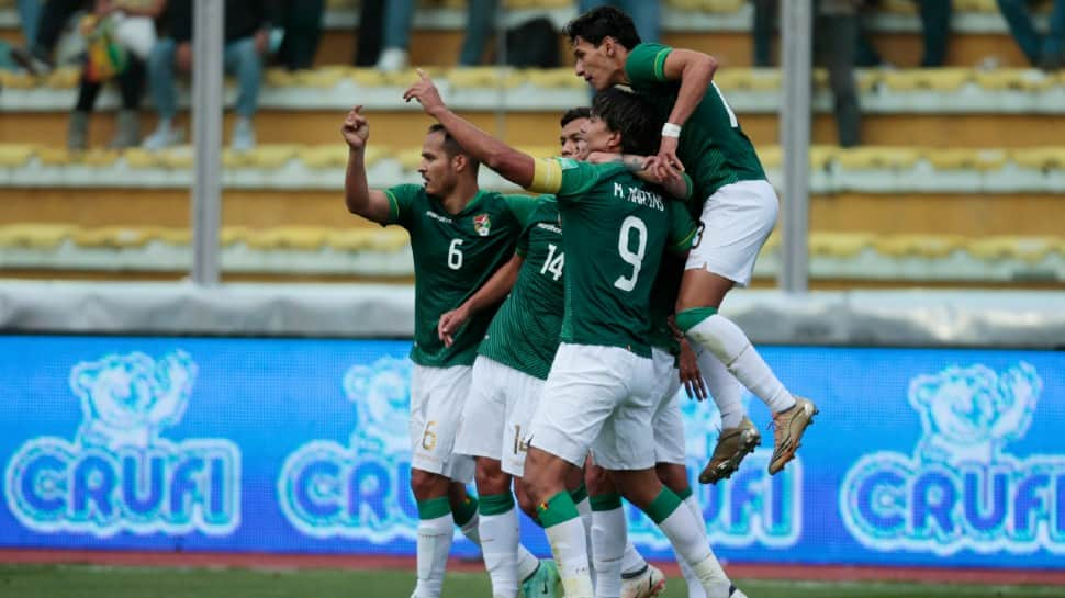 Bolivia scored twice in the first half then missed a penalty and had a man sent off in a 3-0 win over Uruguay on Tuesday, a result that revived their World Cup qualification chances and dealt a blow to their rivals’ hopes of making Qatar 2022. (Photo: Reuters)