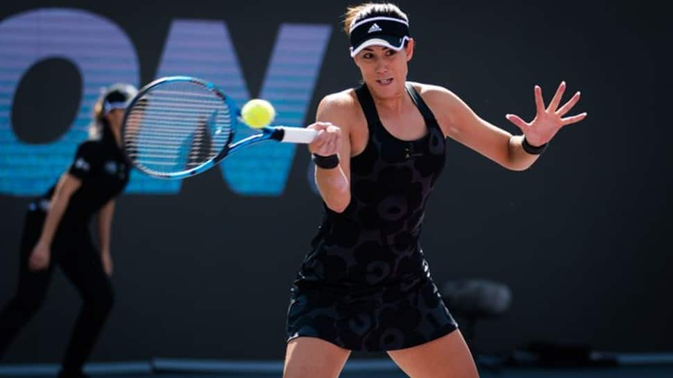 WTA Finals: Garbine Muguruza to face Anett Kontaveit in title clash