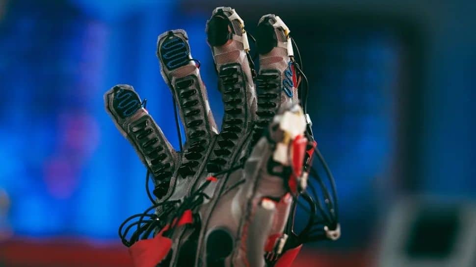 Facebook’s Meta to soon launch high-tech gloves to let you feel VR objects as if they&#039;re real