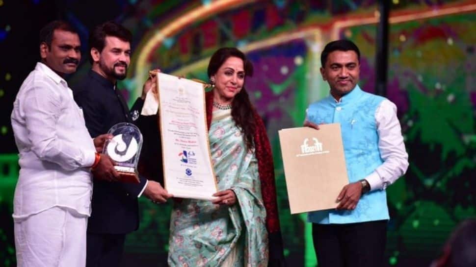IFFI honours Hema Malini with Indian Film Personality of the Year Award
