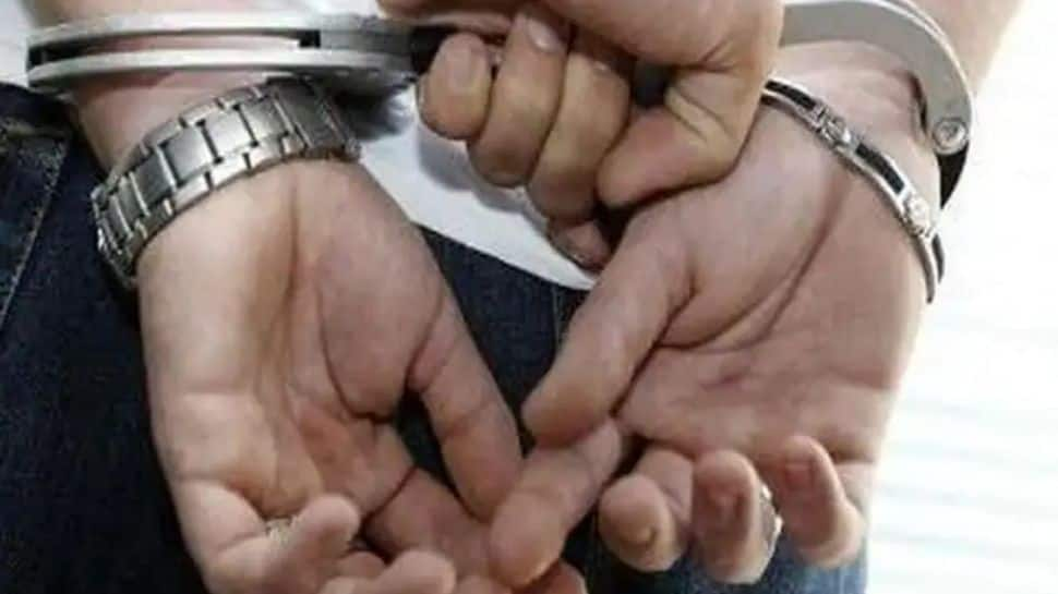 Delhi police arrest 3 for robbing woman at knifepoint in a cab