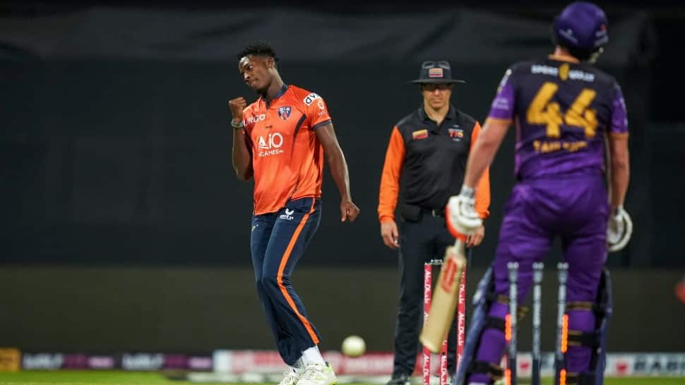 Abu Dhabi T10 League: Dominic Drakes bowls Delhi Bulls to 12-run win over Bangla Tigers