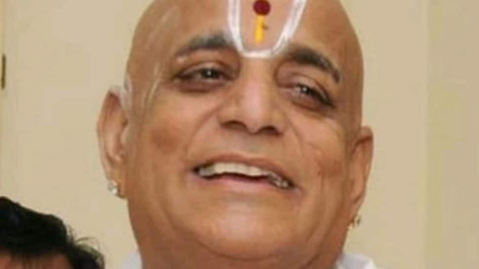 Dollar Seshadri, renowned priest of Tirumala Tirupati Devasthanams, dies of heart attack in Vishakapatnam