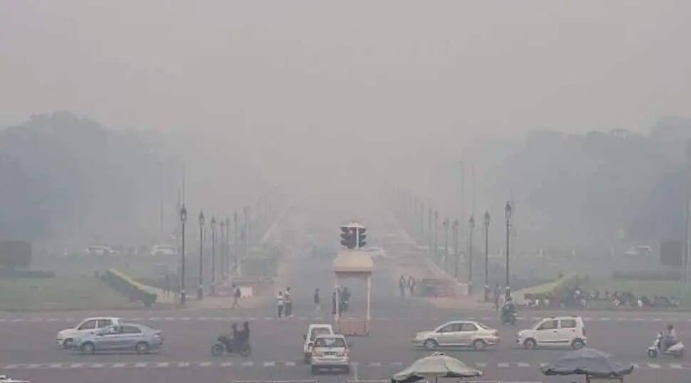 Delhi-NCR keeps combating &#039;very poor&#039; air quality, AQI still around 370