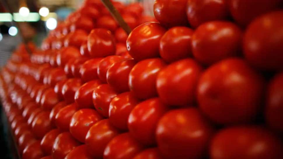 After onions, tomatoes denting kitchen budget; 44% Indian households paying over Rs 60/kg for it