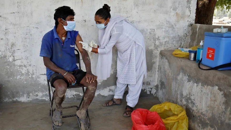 India&#039;s COVID vaccination coverage crosses 127 crores after another &#039;one crore&#039; day