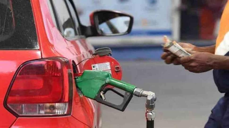Petrol, Diesel Prices Today, December 5: Petrol prices remain unchanged, check rates in your city