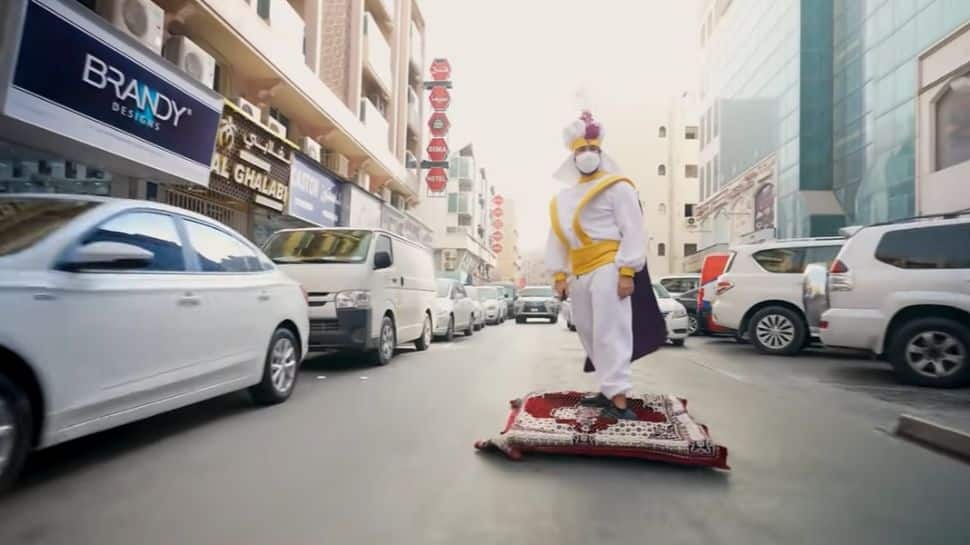 Peringatan ajaib!  Pria ini mengubah Aladdin dengan karpet terbang sungguhan;  Tonton |  berita viral