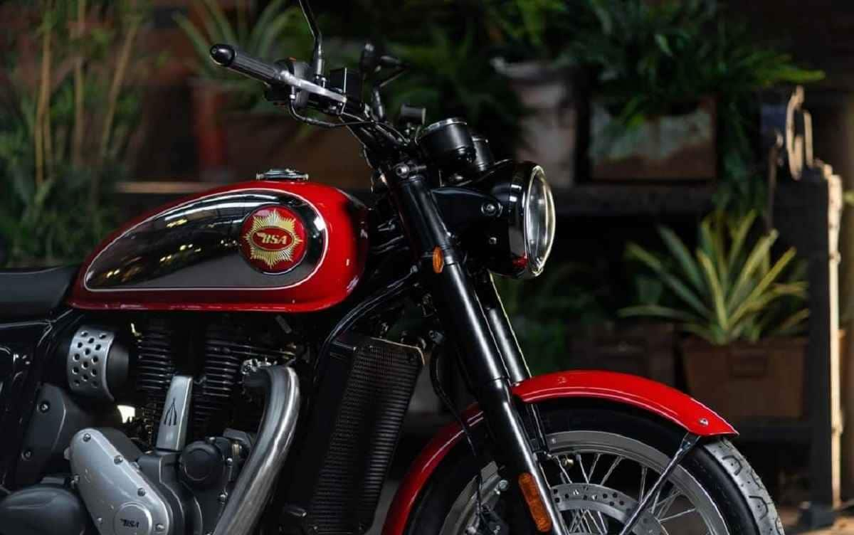 BSA Goldstar 650