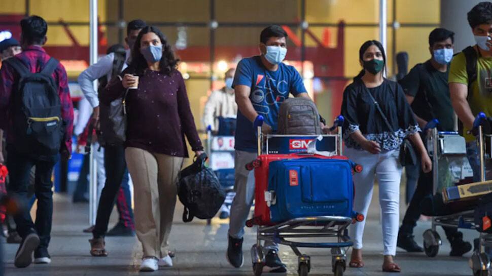 Amid Omicron fears, 12 out of 318 foreign returnees &#039;untraceable&#039; in Maharashtra