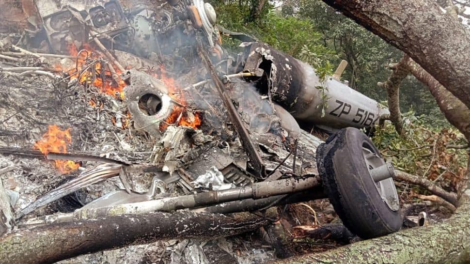 IAF chopper crash: Who all were in Mi-17V5 helicopter | India News | Zee  News