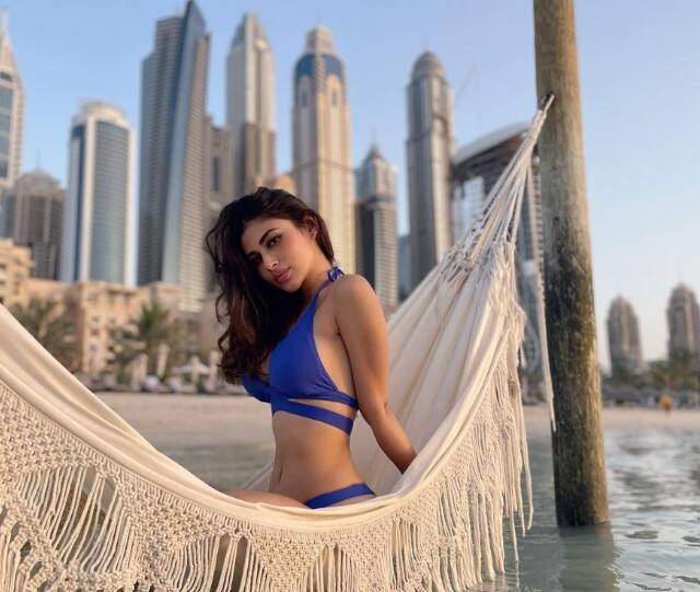 640px x 541px - Mouni Roy relaxes in the middle of ocean in sexy blue bikini set, fans say  'hottie': Pics | News | Zee News