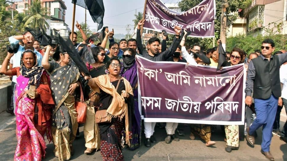 Anti-CAA agitators in Assam observe &#039;black day&#039; to mark second anniversary of passage of bill in Parliament