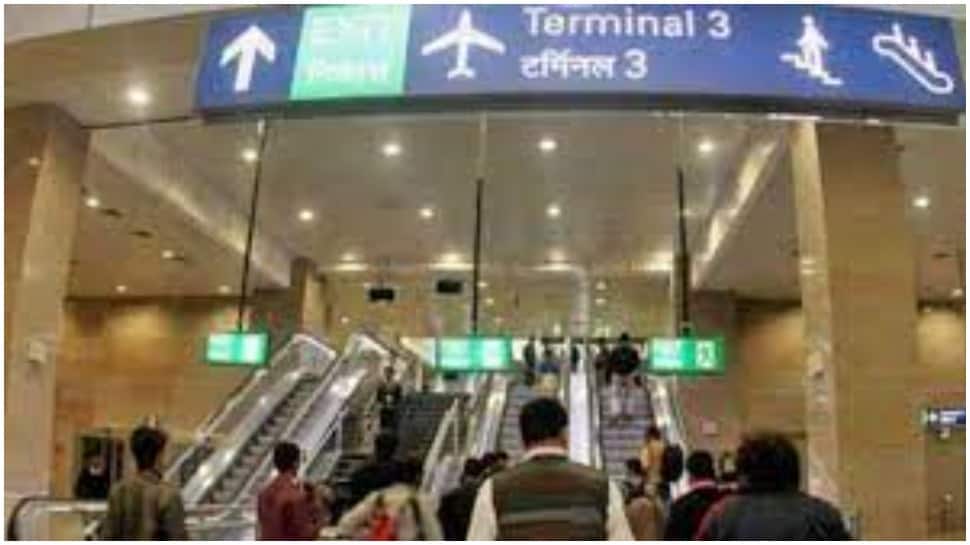 Delhi airport installs e-boarding gates for seamless travelling, here&#039;s how it works
