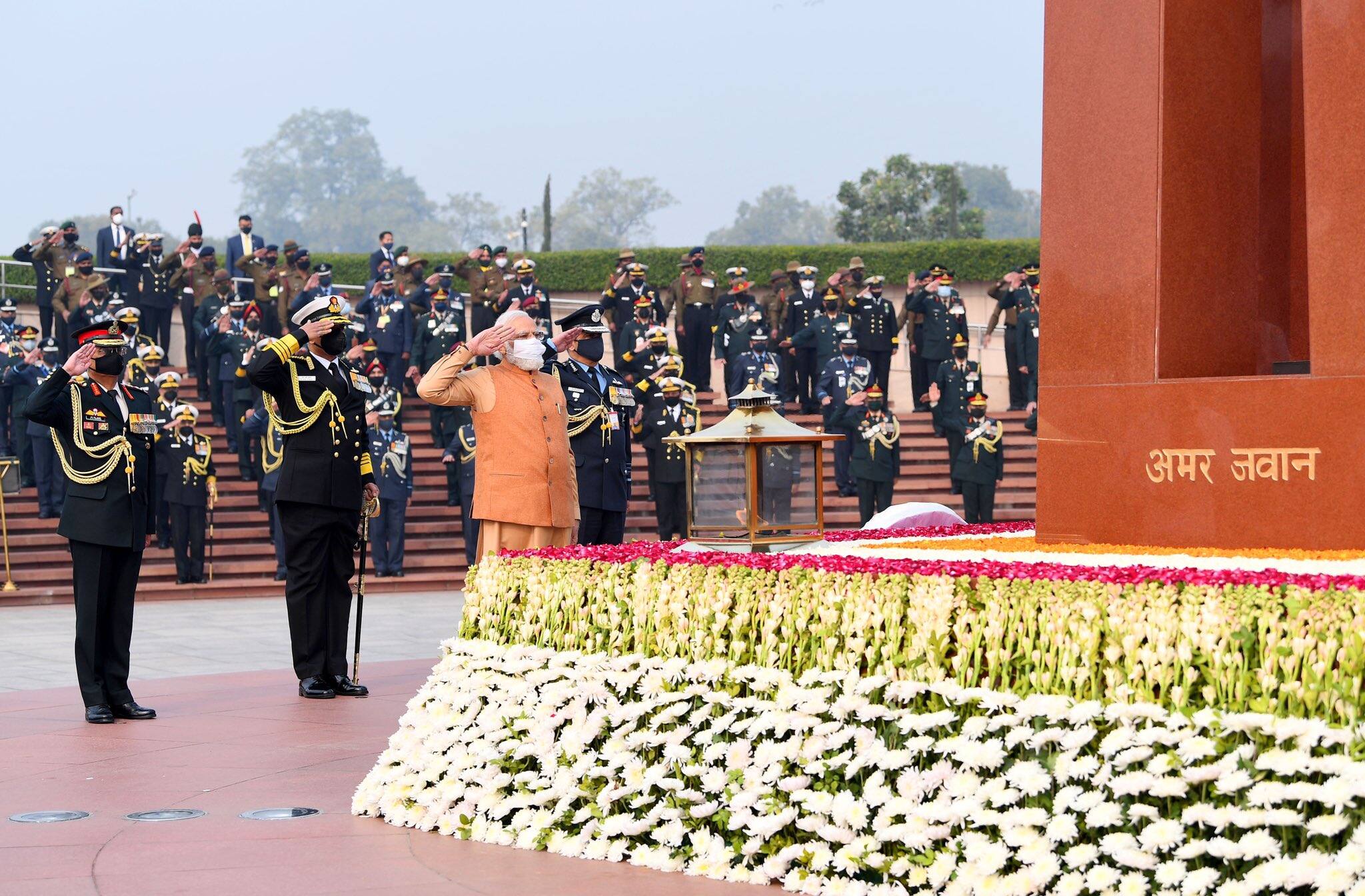 PM Modi salutes the martyrs of 1971 Indo-Pak war on 50th Vijay Diwas.