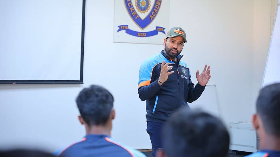 Rohit Sharma speaks to India U-19 team, BCCI chief selector Chetan Sharma reacts