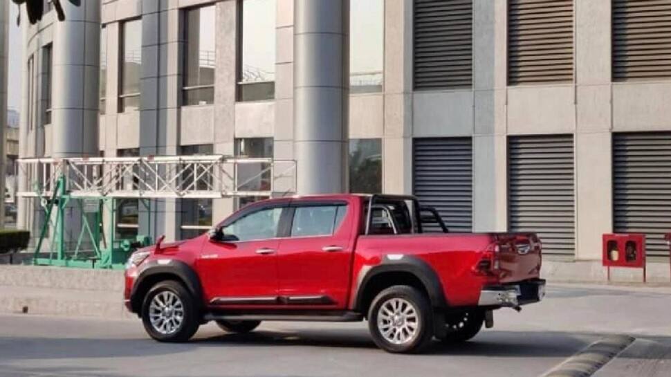 THIS is it! Toyota Hilux pickup truck spotted in India undisguised for the first time - Check pics
