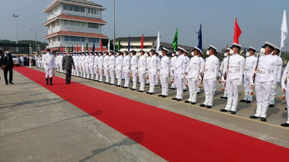President Ram Nath Kovind visits indigenous aircraft carrier Vikrant at Kochi