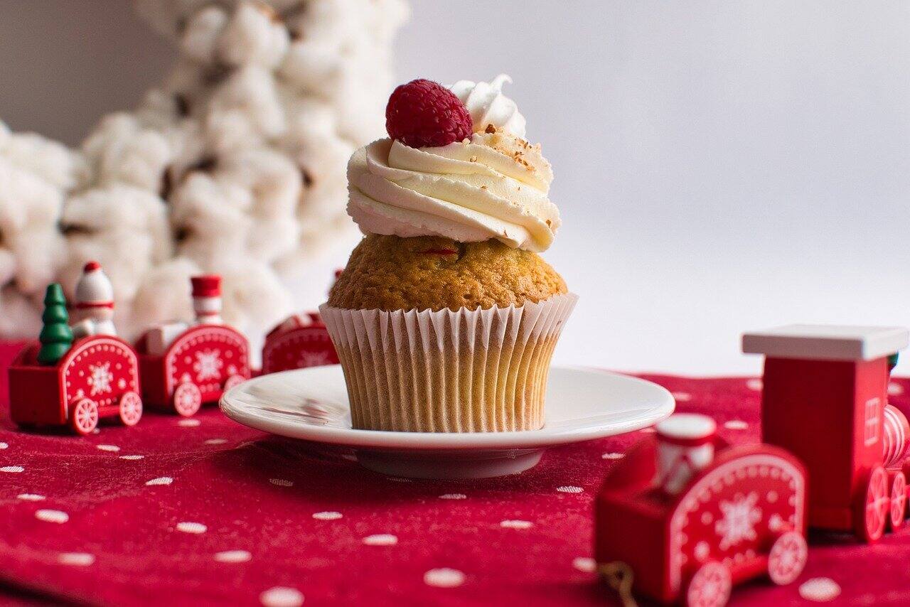 Santa hat cupcakes