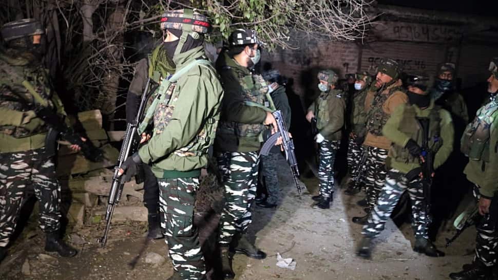 Teroris tewas dalam bentrokan dengan pasukan keamanan di distrik Anantnag Jammu dan Kashmir |  Berita India