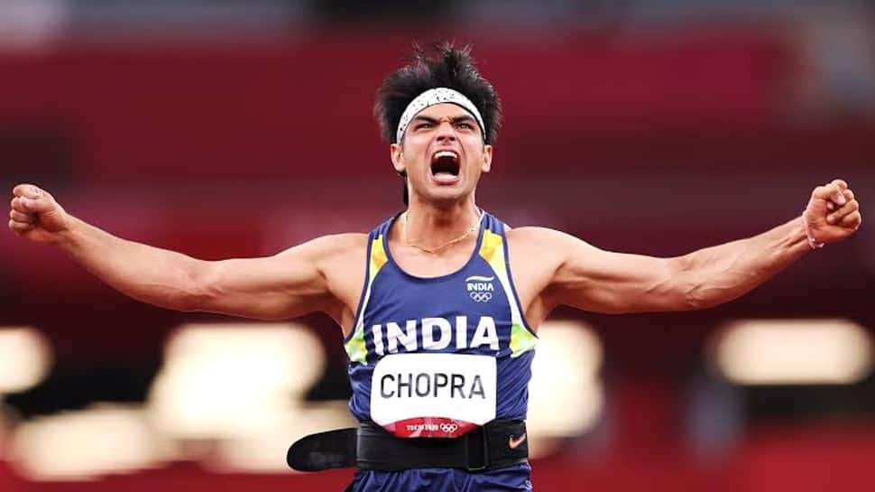 Neeraj Chopra landed an 86.47m throw, winning gold at the 2018 Commonwealth Games in Gold Coast, Australia. He was the first Indian to win the javelin throw at the Commonwealth games. (Source: Twitter)