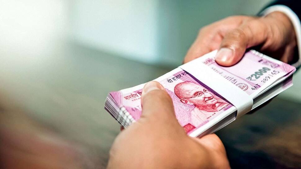 THIS LIC scheme can fetch you Rs 1 crore, here&#039;s how