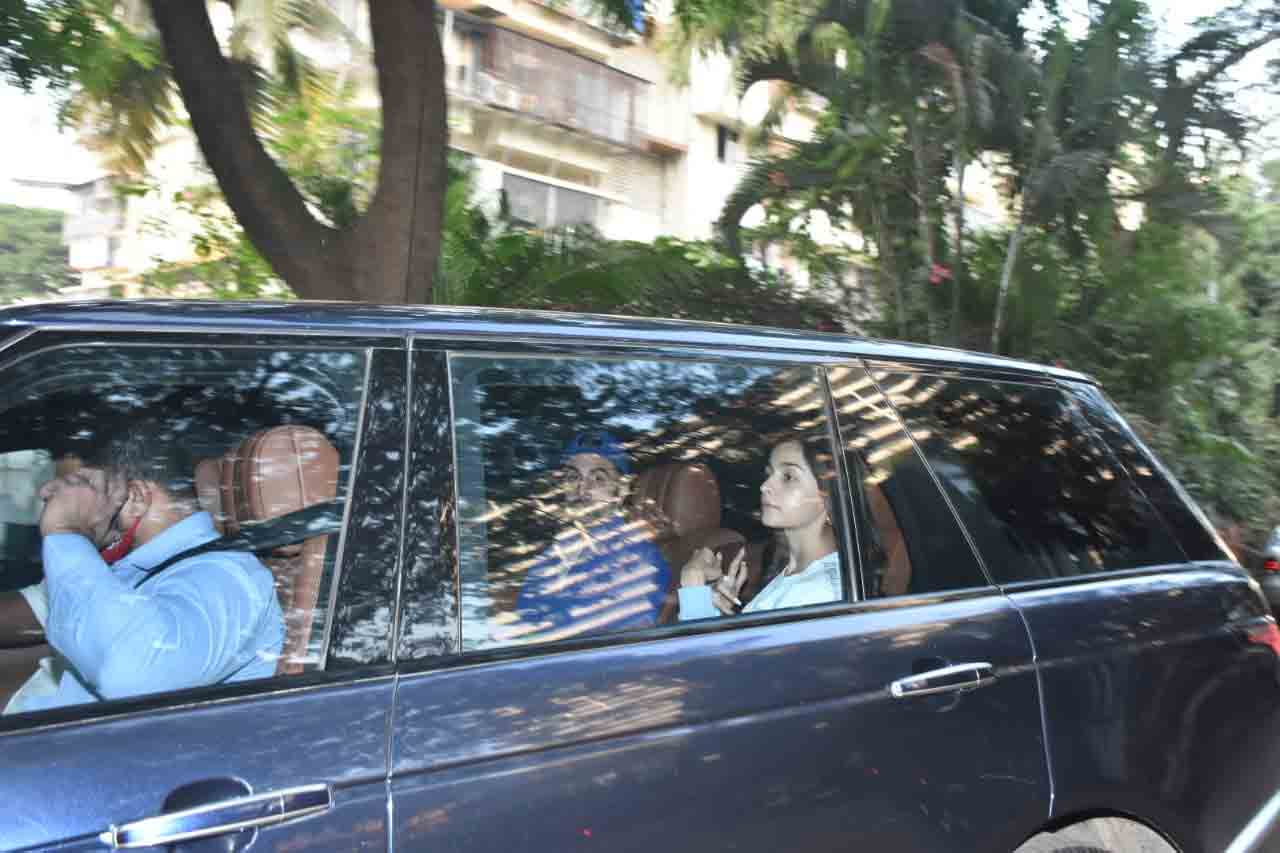 Ranbir Kapoor and Alia Bhatt visit old Dharma office in Bandra