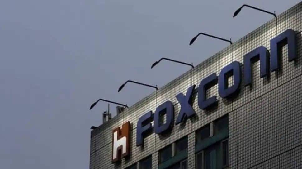 Apple puts supplier Foxconn&#039;s India plant on notice after worker protests  