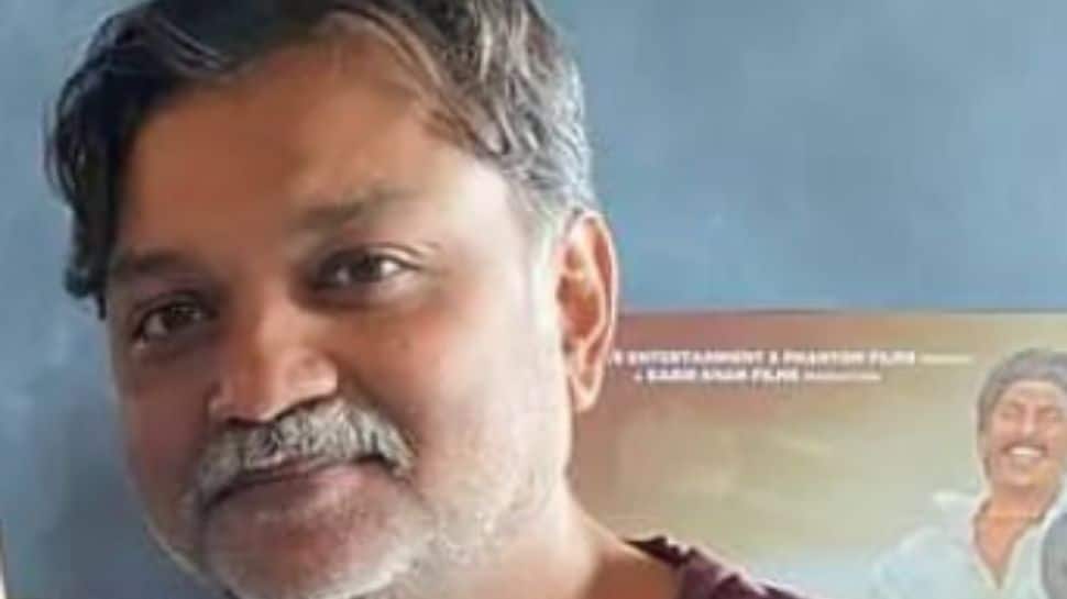 Begum Jaan director Srijit Mukherji tests positive for COVID, says he's isolating himself Begum Jaan director Srijit Mukherji tests positive for COVID, says he's isolating himself