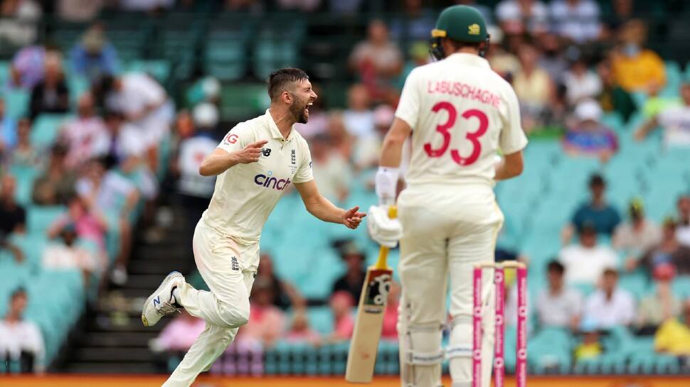 Ashes 4th Test: Mark Wood, James Anderson peg back Australia with late strikes in soggy SCG