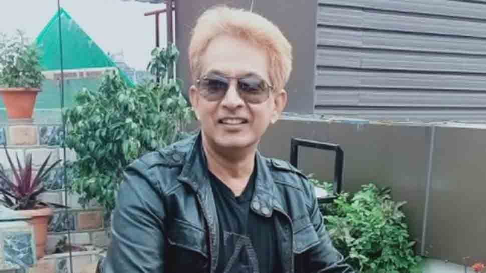 Viral video: Hairstylist Jawed Habib caught spitting on woman&#039;s head, says &#039;thook me jaan hai&#039;