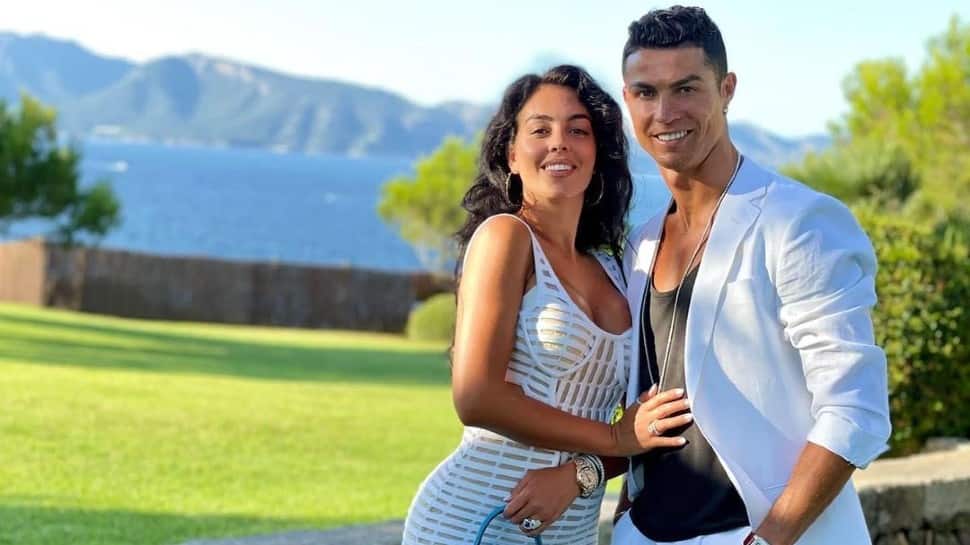 Cristiano Ronaldo's Girlfriend Georgina Rodriguez vs Lionel