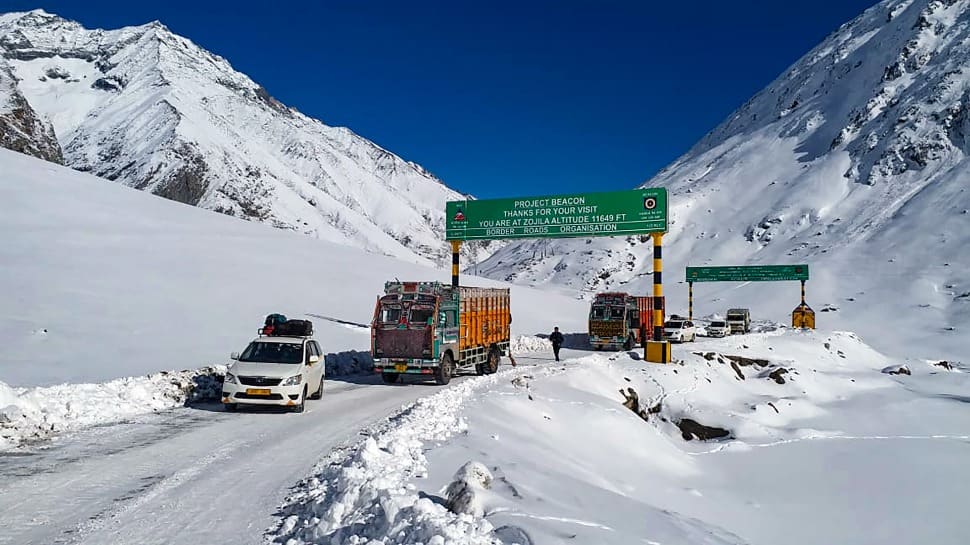 Winter tourism activities in Ladakh suspended amid COVID-19 surge | India News | Zee News