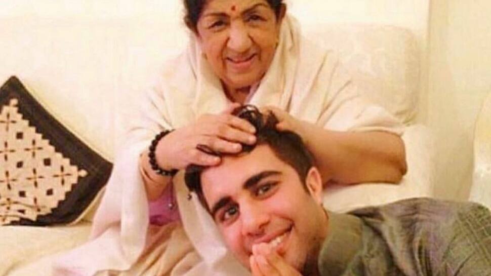 Rajiv Adatia wishes Lata Mangeshkar speedy recovery, shares photo with her