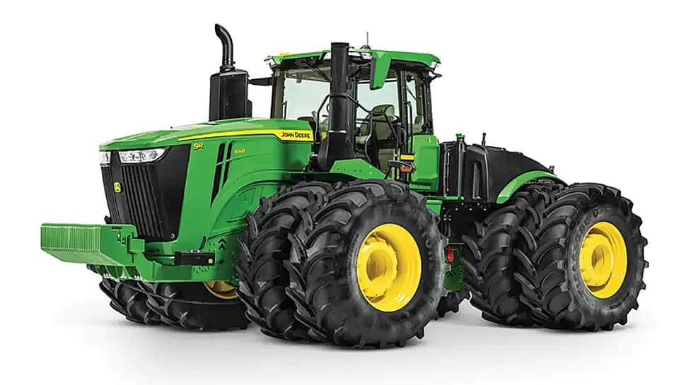 John Deere unveils world&#039;s first self-driving tractor, to modify existing range of machines